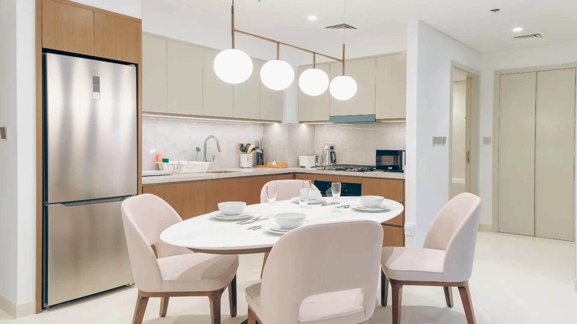 Your Stay Apartments Luxury Beachfront Living Dubaj