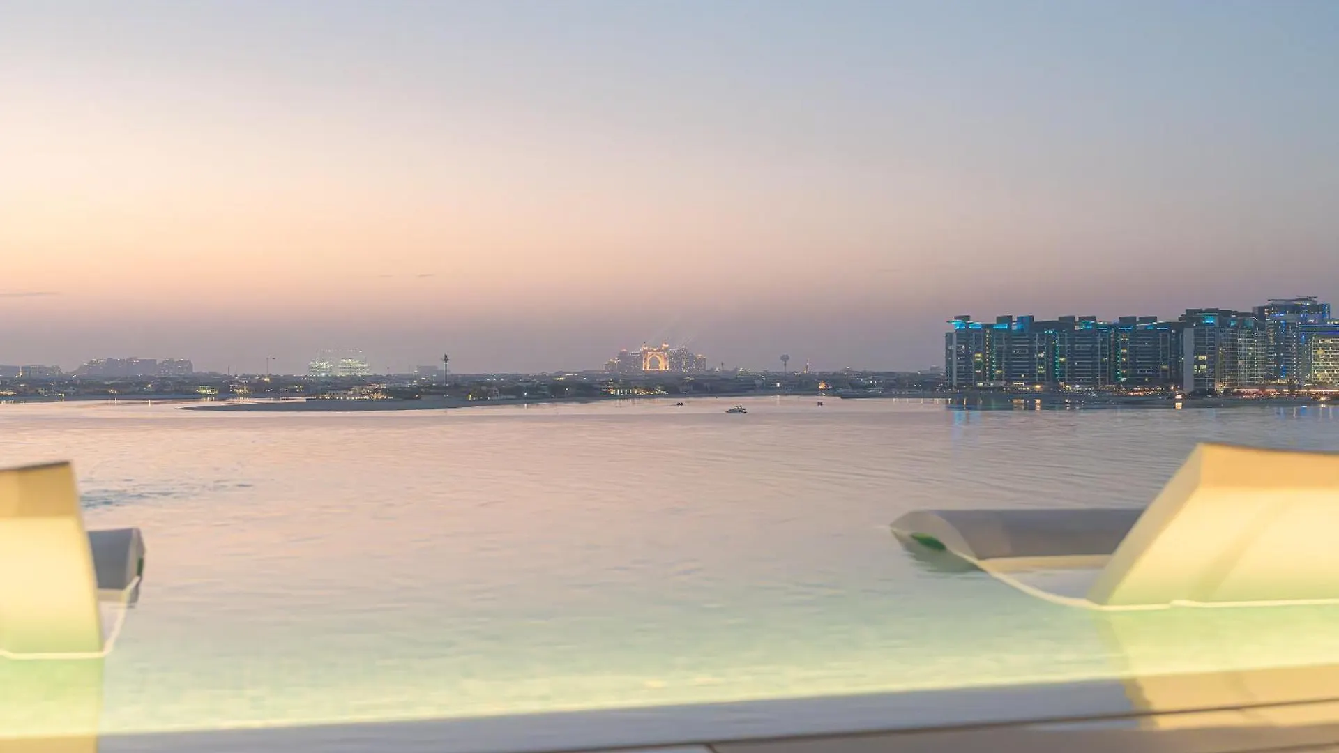 Your Stay Apartments Luxury Beachfront Living Dubaj Zjednoczone Emiraty Arabskie