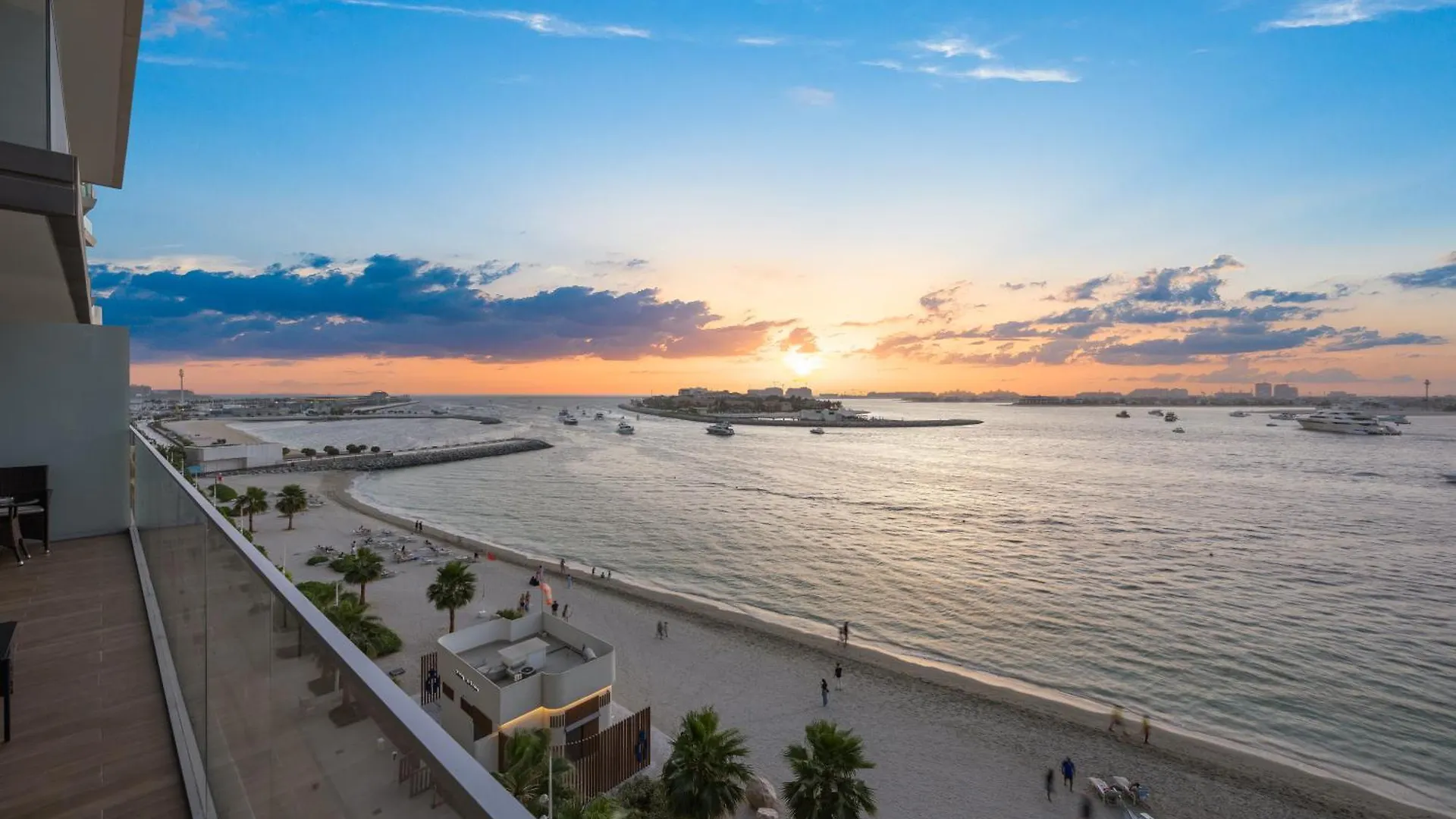 Your Stay Apartments Luxury Beachfront Living 두바이